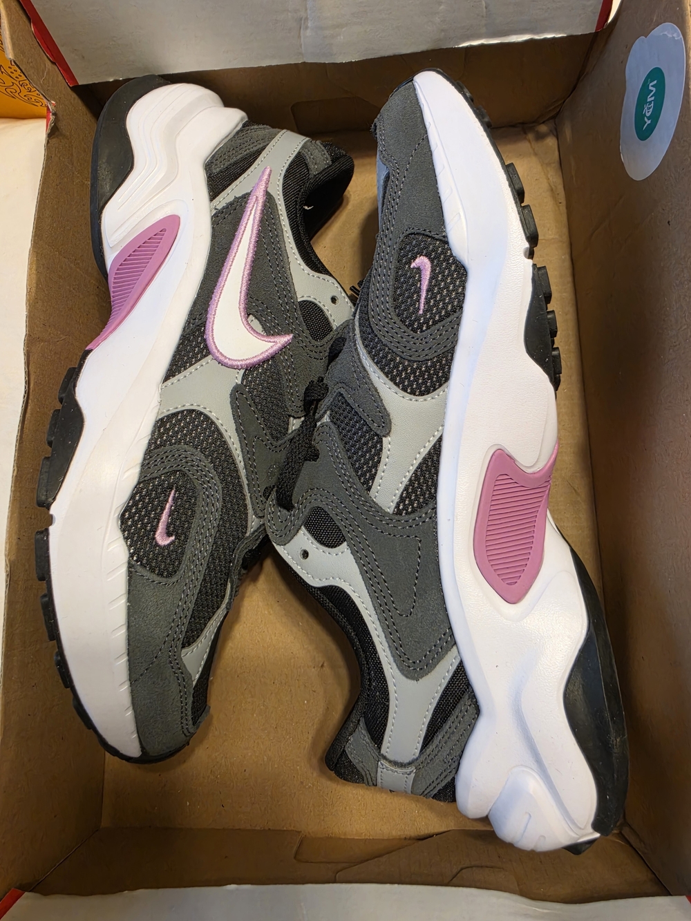 Nike Women’s Gray & Pink Athletic Sneakers